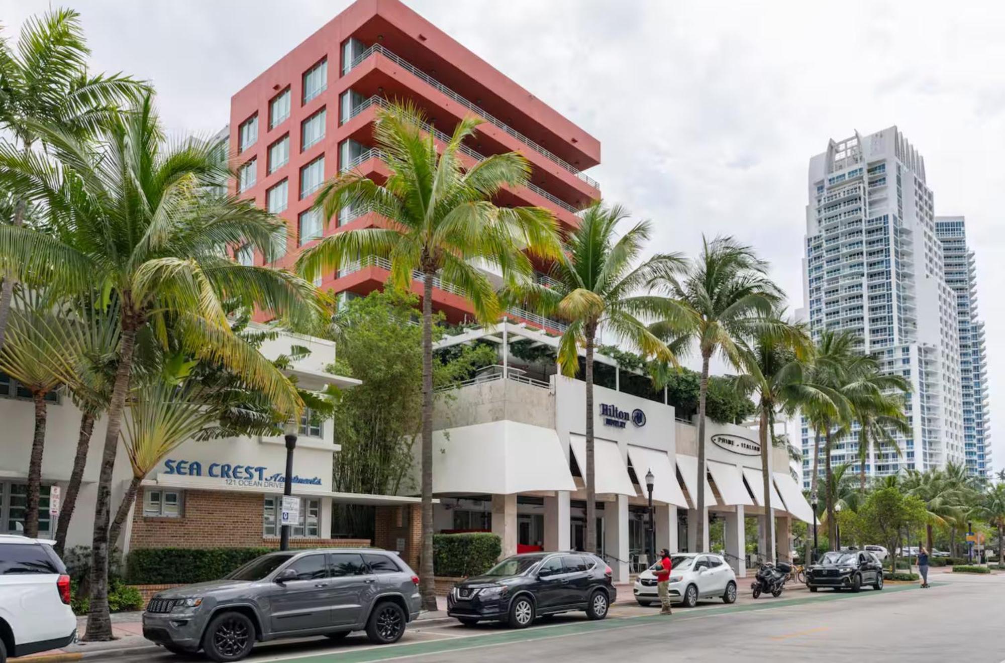 Beachfront Bentley Hotel One Bedroom Suite With Balcony And Beach Access Miami Beach Eksteriør billede