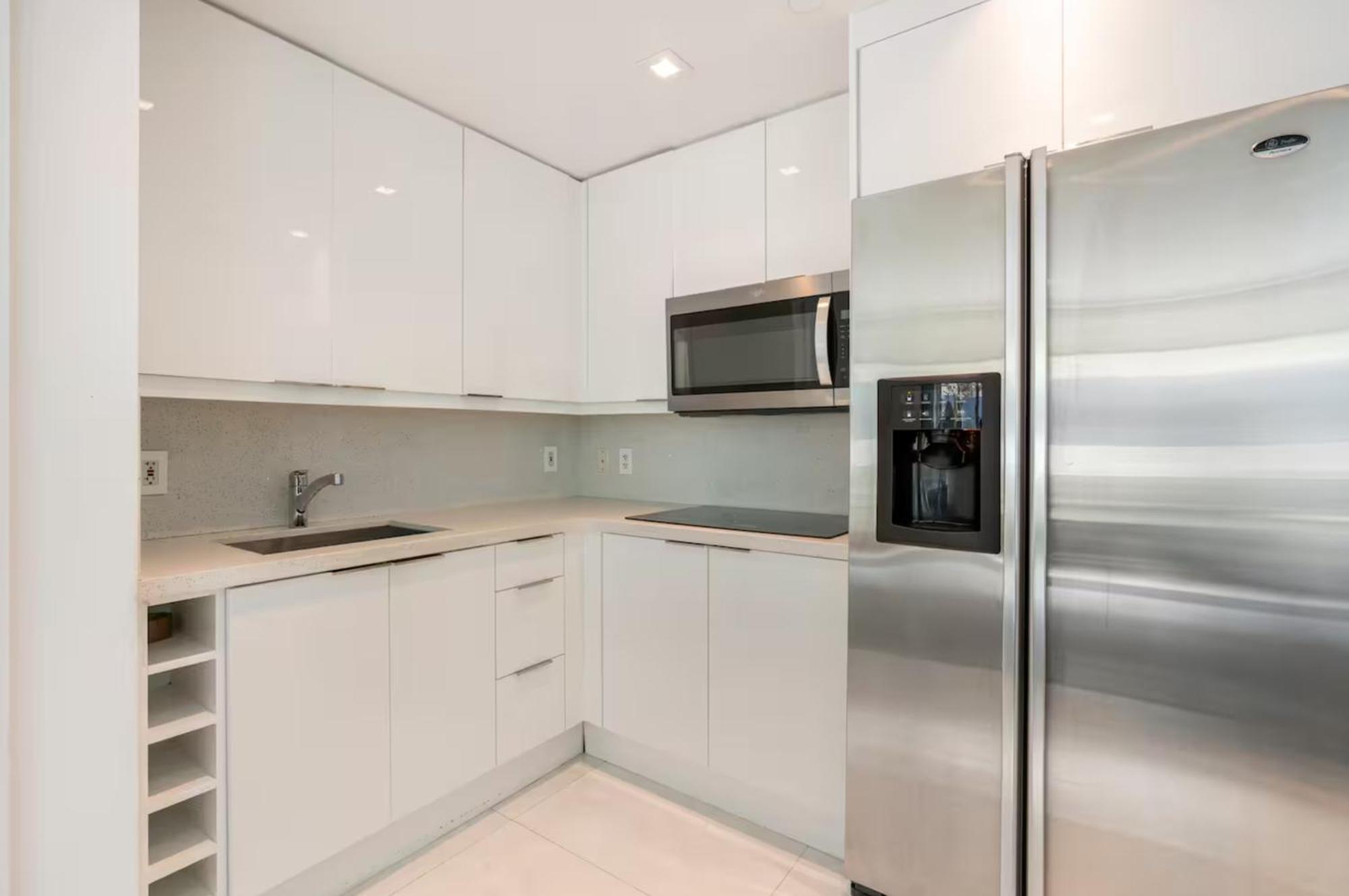 Beachfront Bentley Hotel One Bedroom Suite With Balcony And Beach Access Miami Beach Eksteriør billede